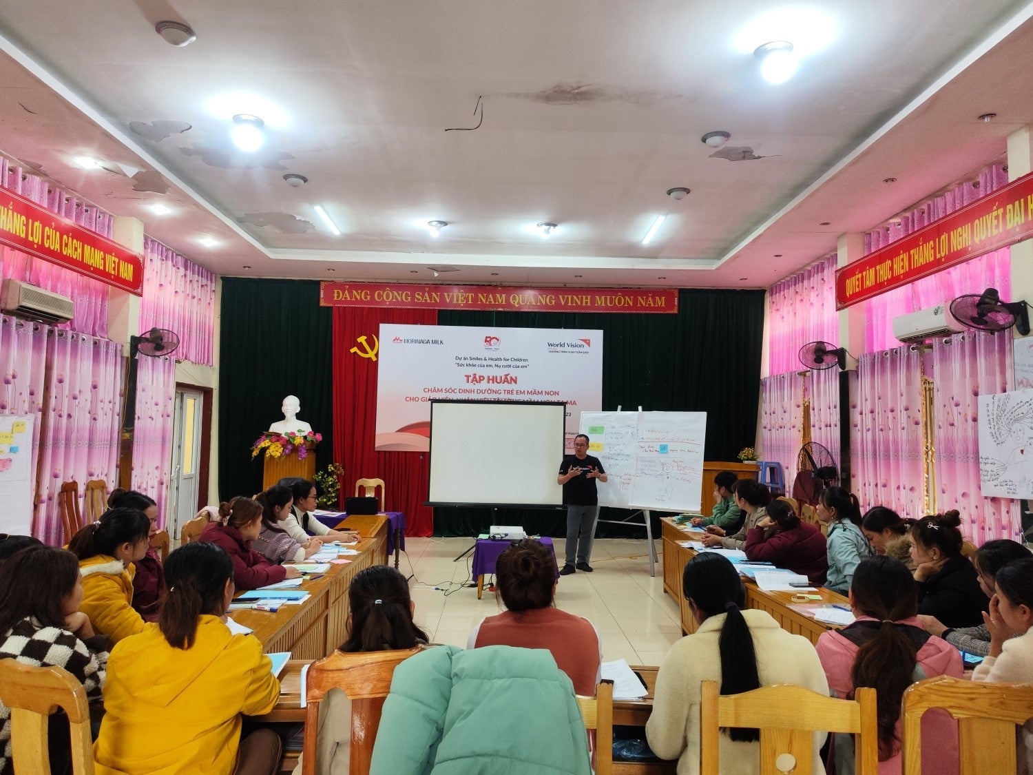 教員・保健・調理スタッフを対象とした栄養・衛生研修