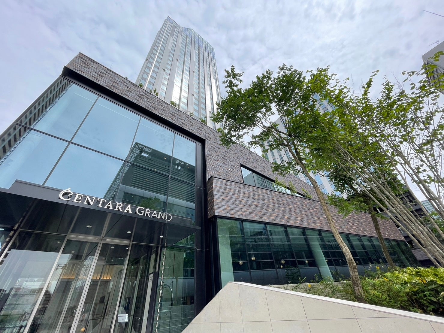 センタラグランドホテル大阪の施設外観写真