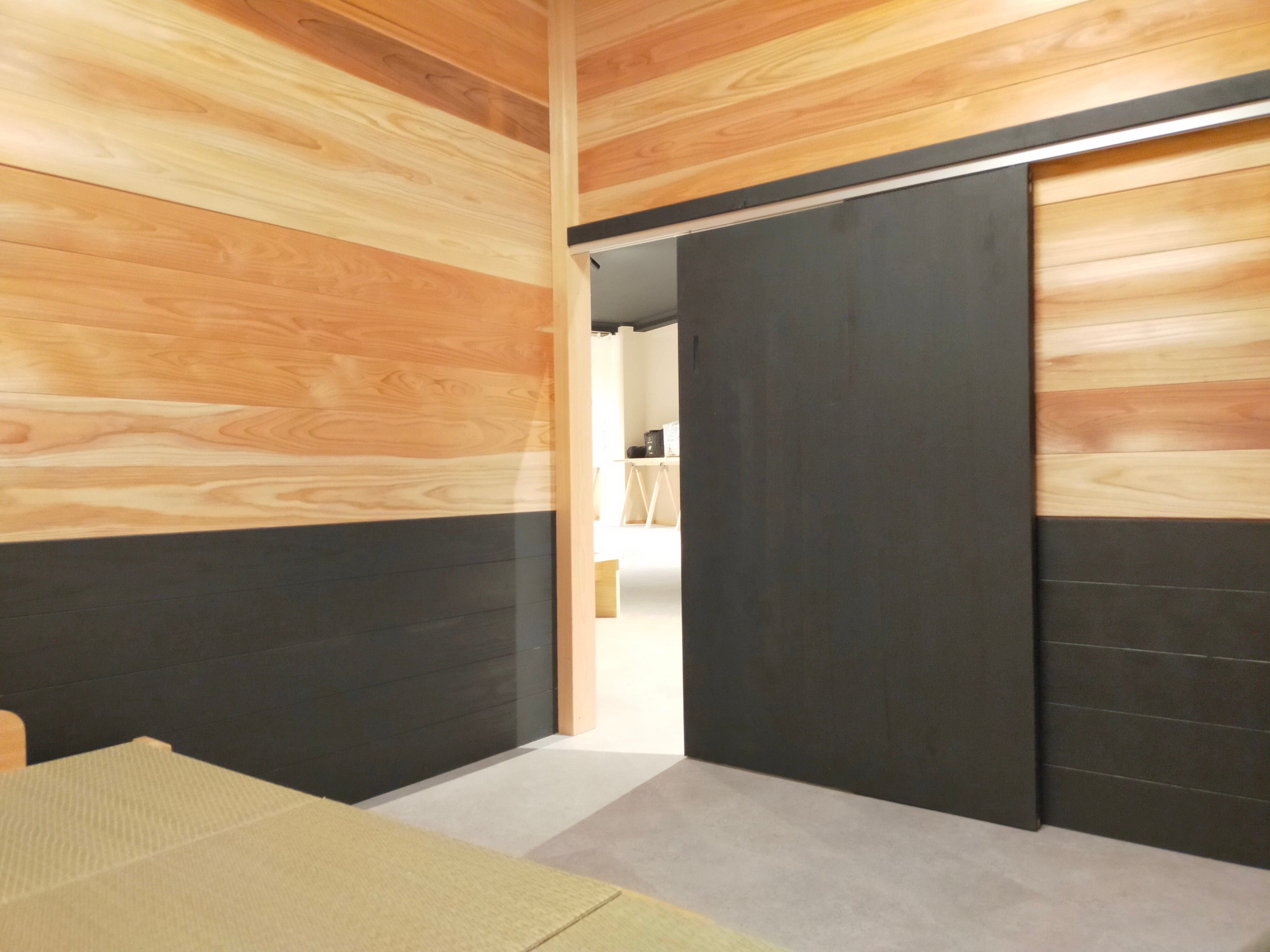 茶室は照明・空調を調整可