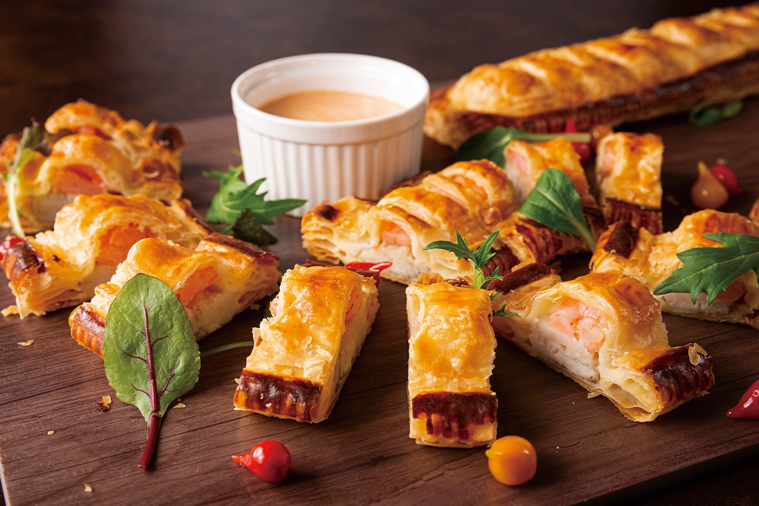 東京湾旬〆スズキとエビのパイ包み焼き ソースアメリケーヌ