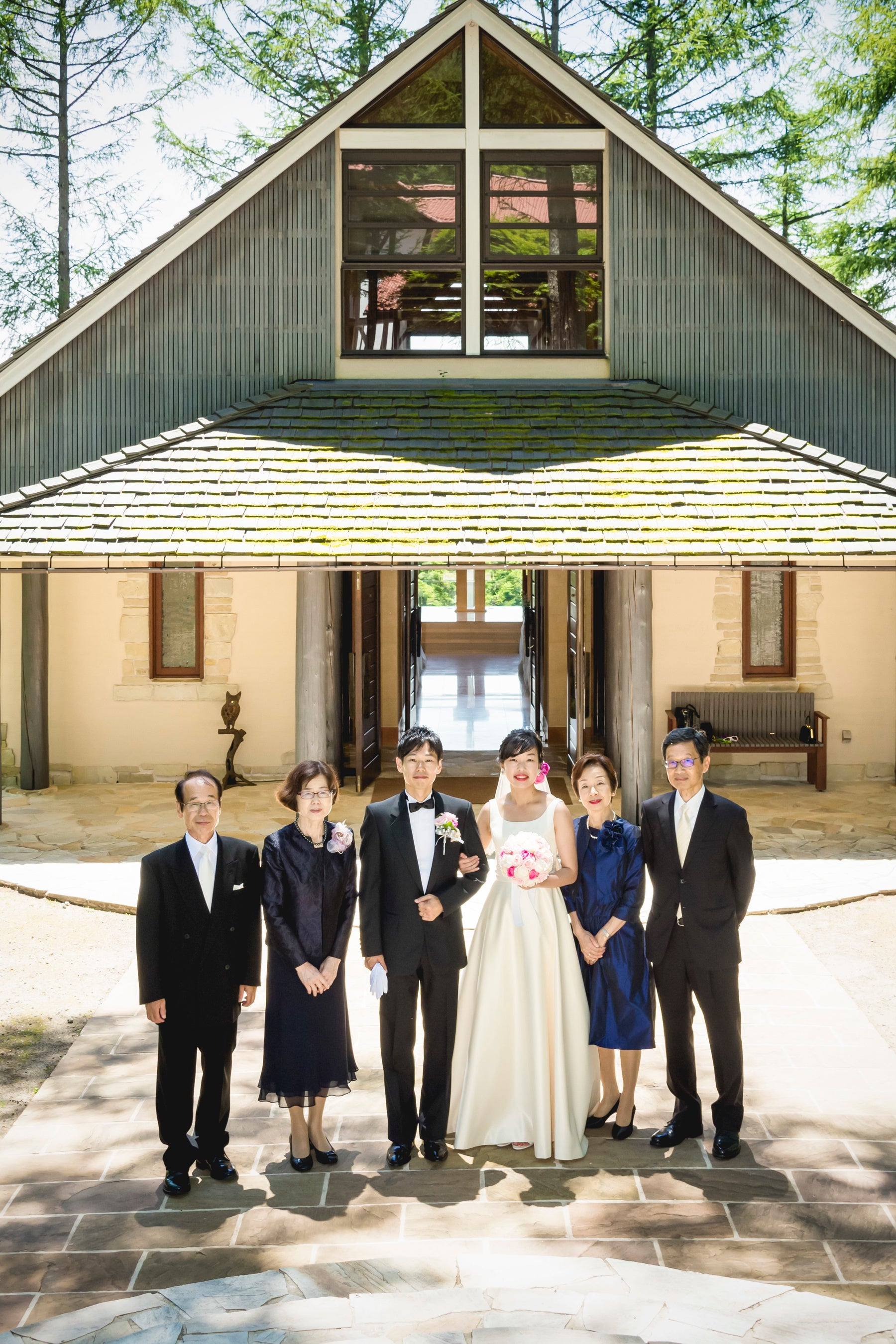 当日の撮影時間はたっぷりと。 挙式後はご家族との撮影も