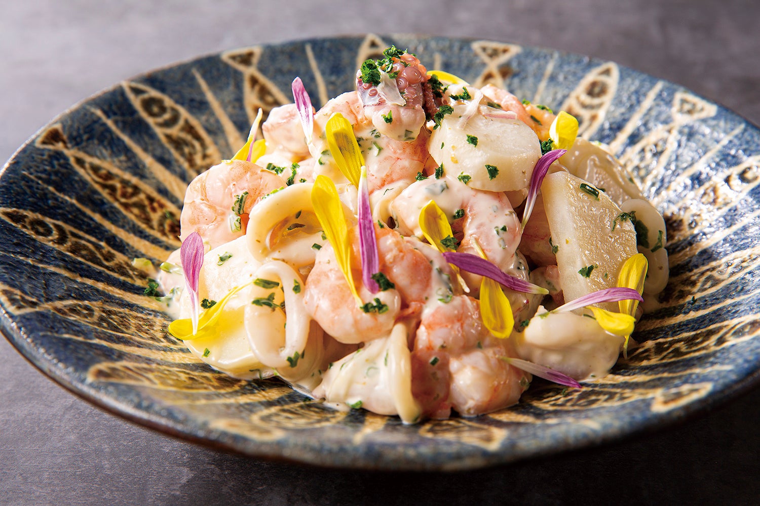 メークインとシーフードのマリネ サラダマリスコス風