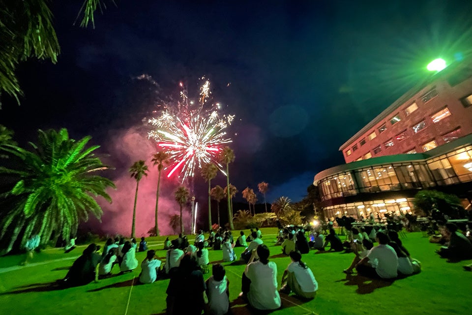 ホテルガーデンで打ち上げる花火は圧巻の大迫力