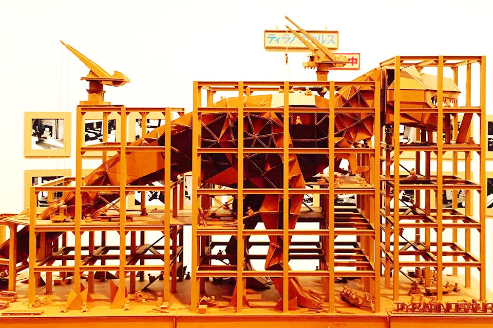 広井敏通作品より「ティラノサウルス工事中」