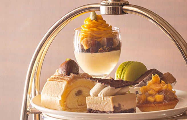 上段(プチガトーの盛り合わせ)イメージ