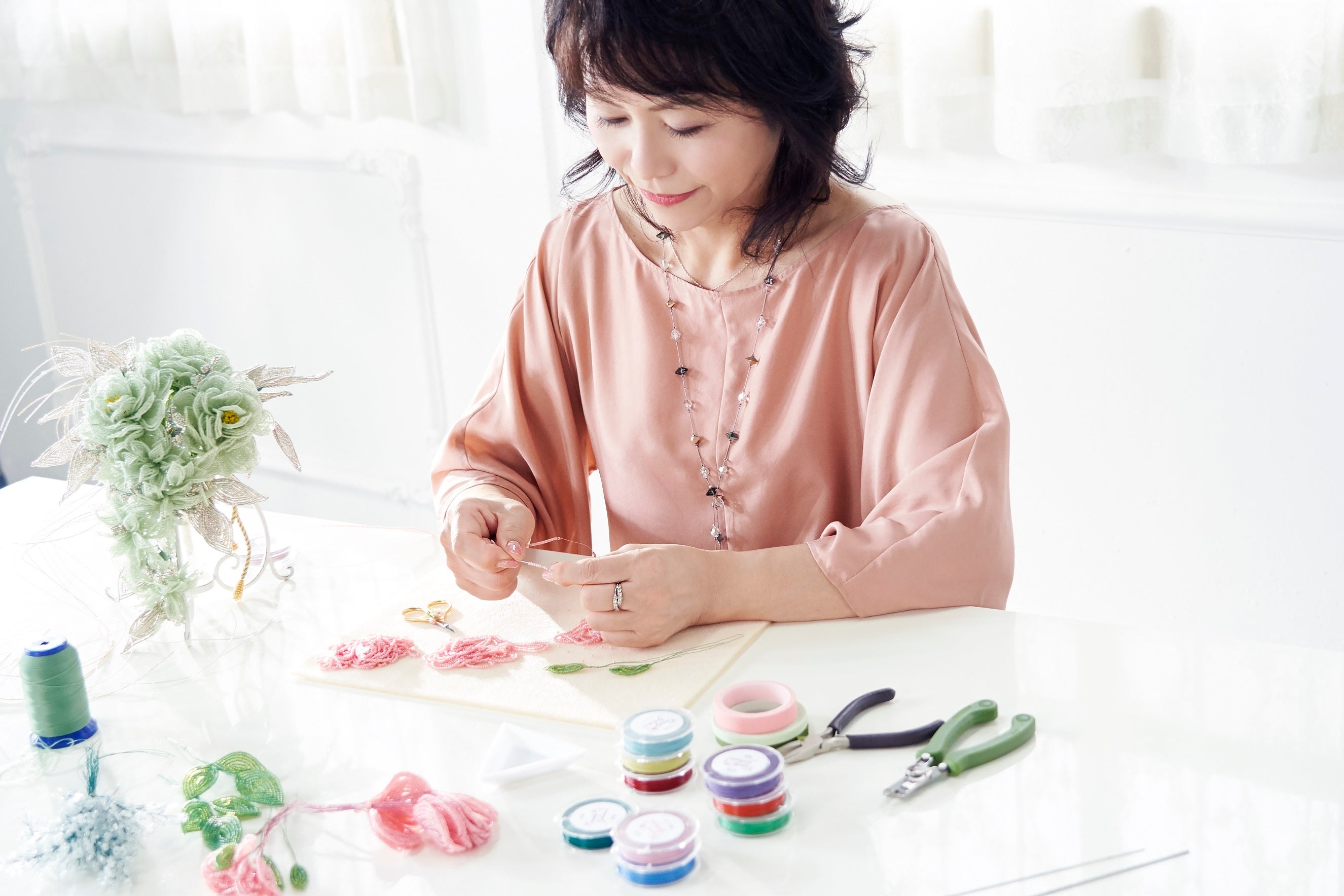 日本におけるビーズフラワー第一人者、下永瀬 美奈子（しもながせ みなこ）氏