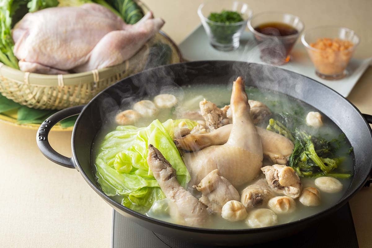 「はかた一番どりの水炊き 酢醤油で召し上がれ」