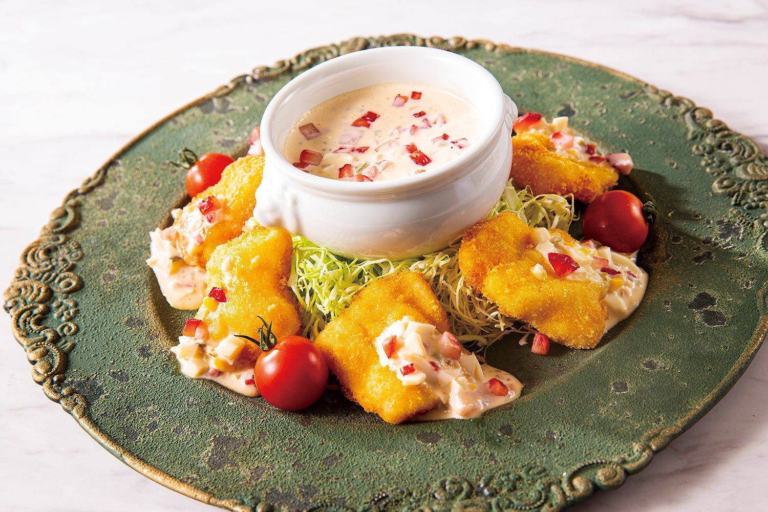 白身魚のパネフリット　いちごタルタルソース