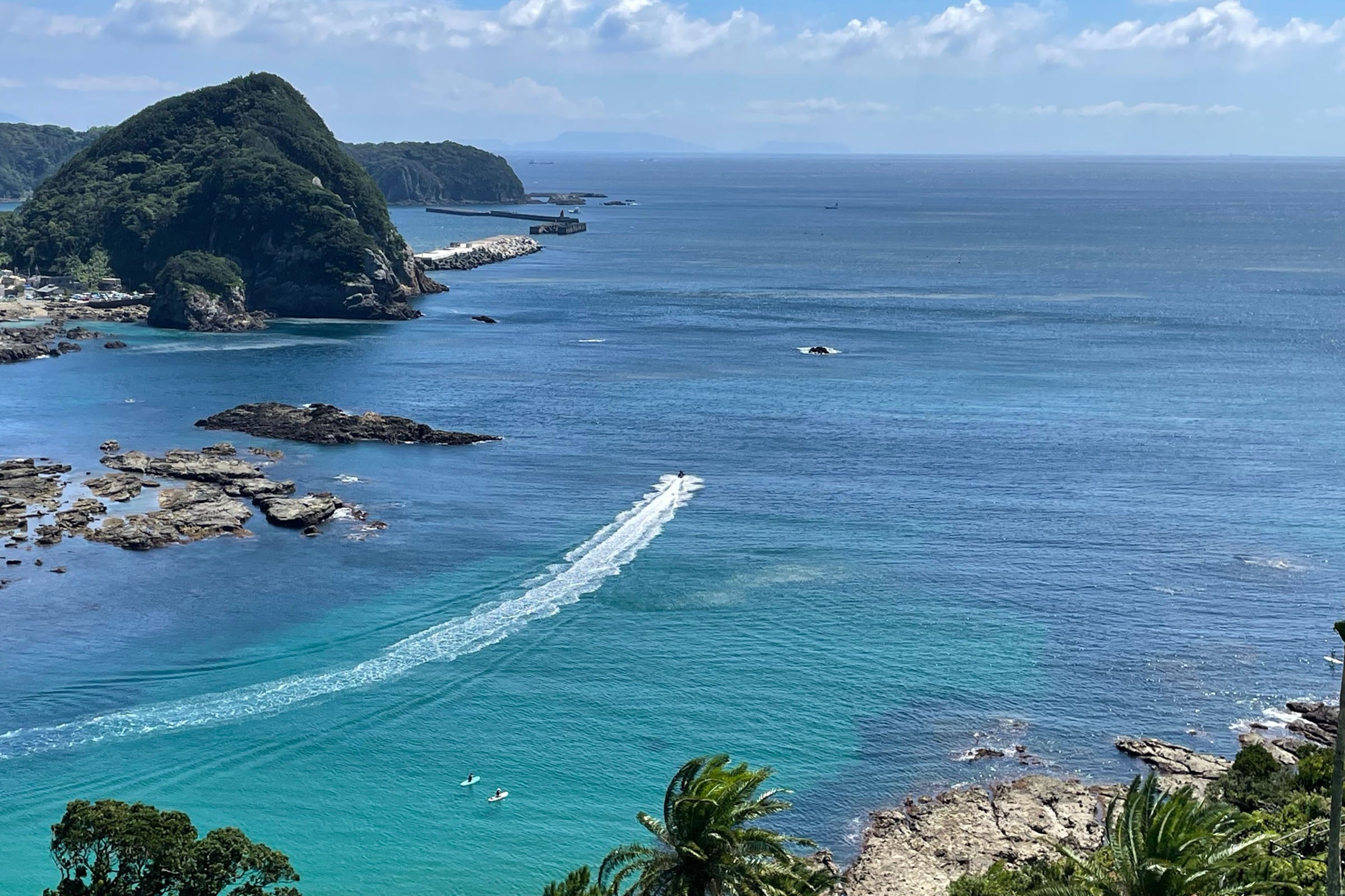 ホテルの目の前に広がる大浦湾