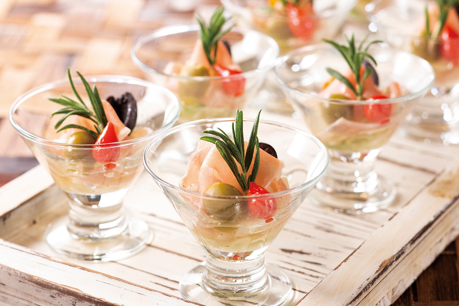 生ハムとオリーヴとオニオンのマリネ