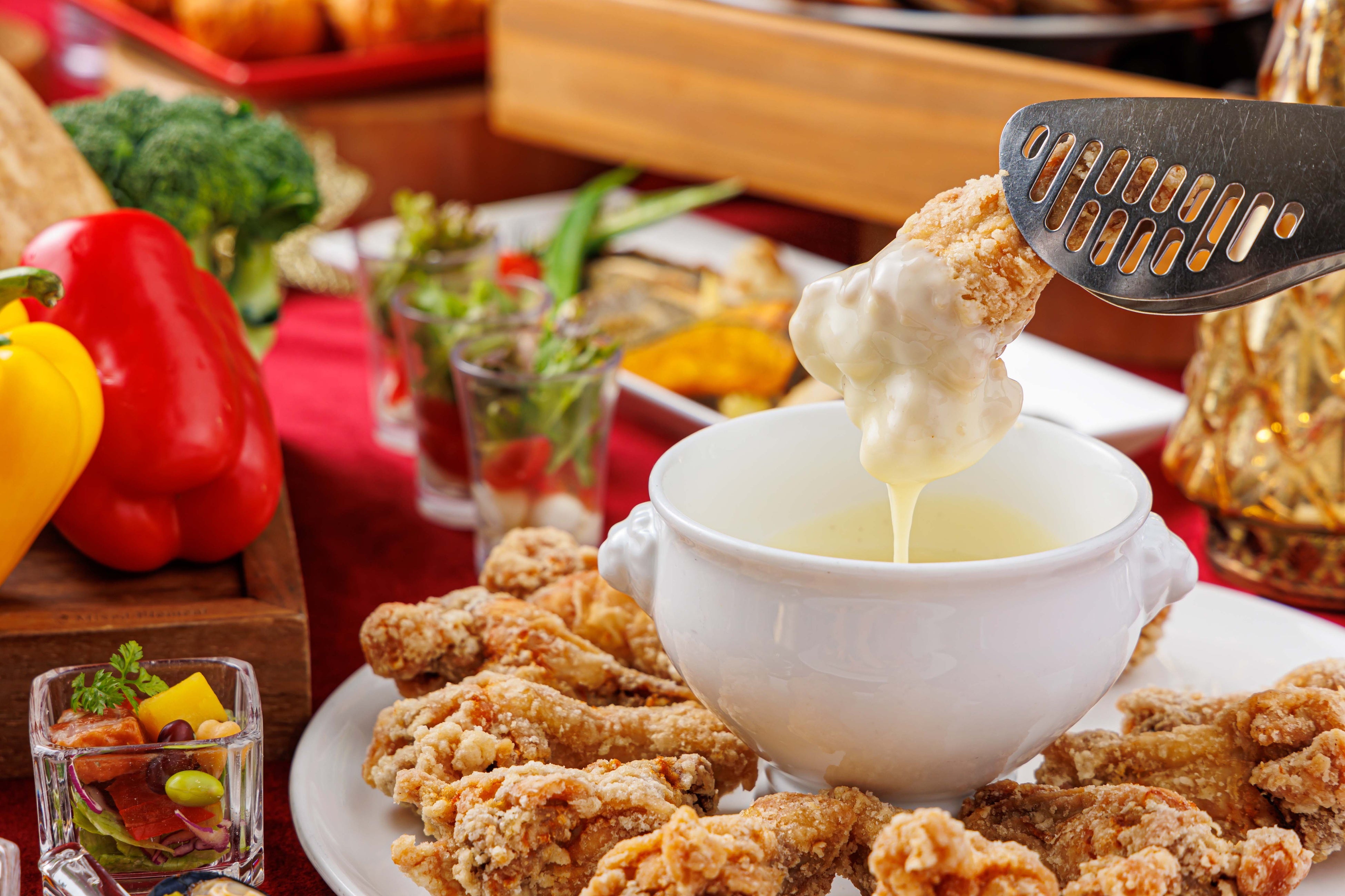 ▲チキンのチーズフォンデュ