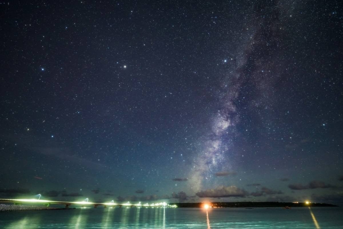 宮古島東急ホテル＆リゾーツが面する与那覇前浜ビーチの星空