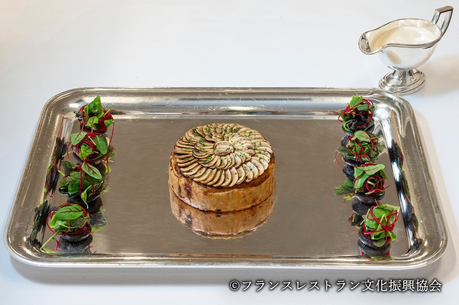 茸のスフレキッシュ  ソースシュプレーム