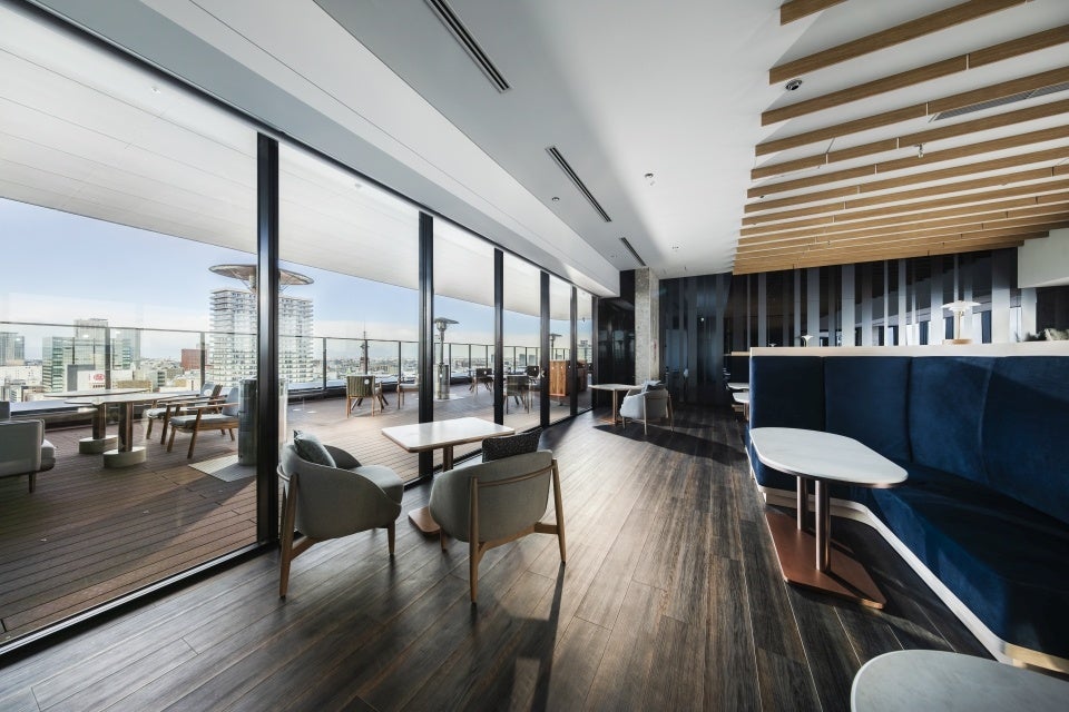 プレミアムラウンジ