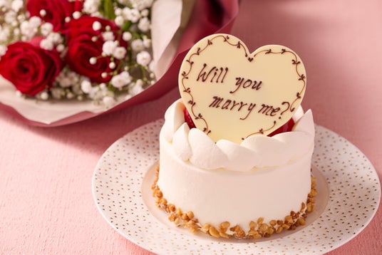 プロポーズの聖地・みなとみらいで叶える最高のサプライズ。横浜ベイホテル東急、二人きりでフルコースを味わう高層階確約の宿泊プランを新発売! プロポーズの聖地・みなとみらいで叶える最高のサプライズ。横浜ベイホテル東急、二人きりでフルコースを味わう高層階確約の宿泊プランを新発売!