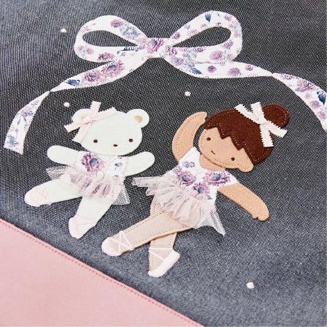 プロバレエダンサー久保田小百合が手がける「stina」とベビー プロバレエダンサー久保田小百合が手がける「stina」とベビー