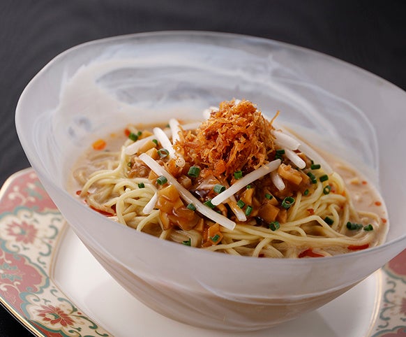梁涼麺（ヤンローンメン）