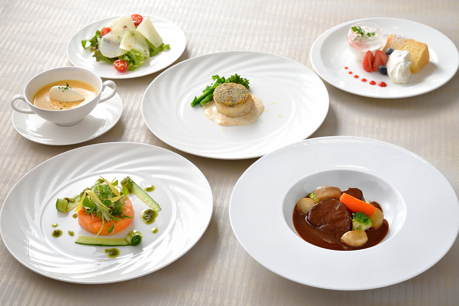 ブラスリー ハーモニー シェフズプレミアムランチ“IWATE”