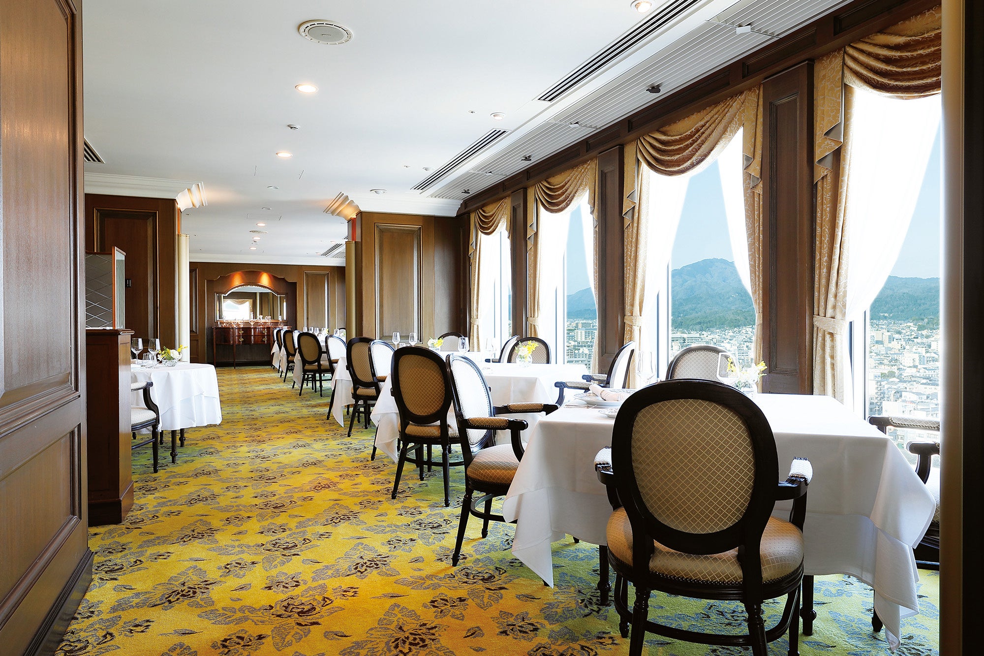 ピトレスク店内