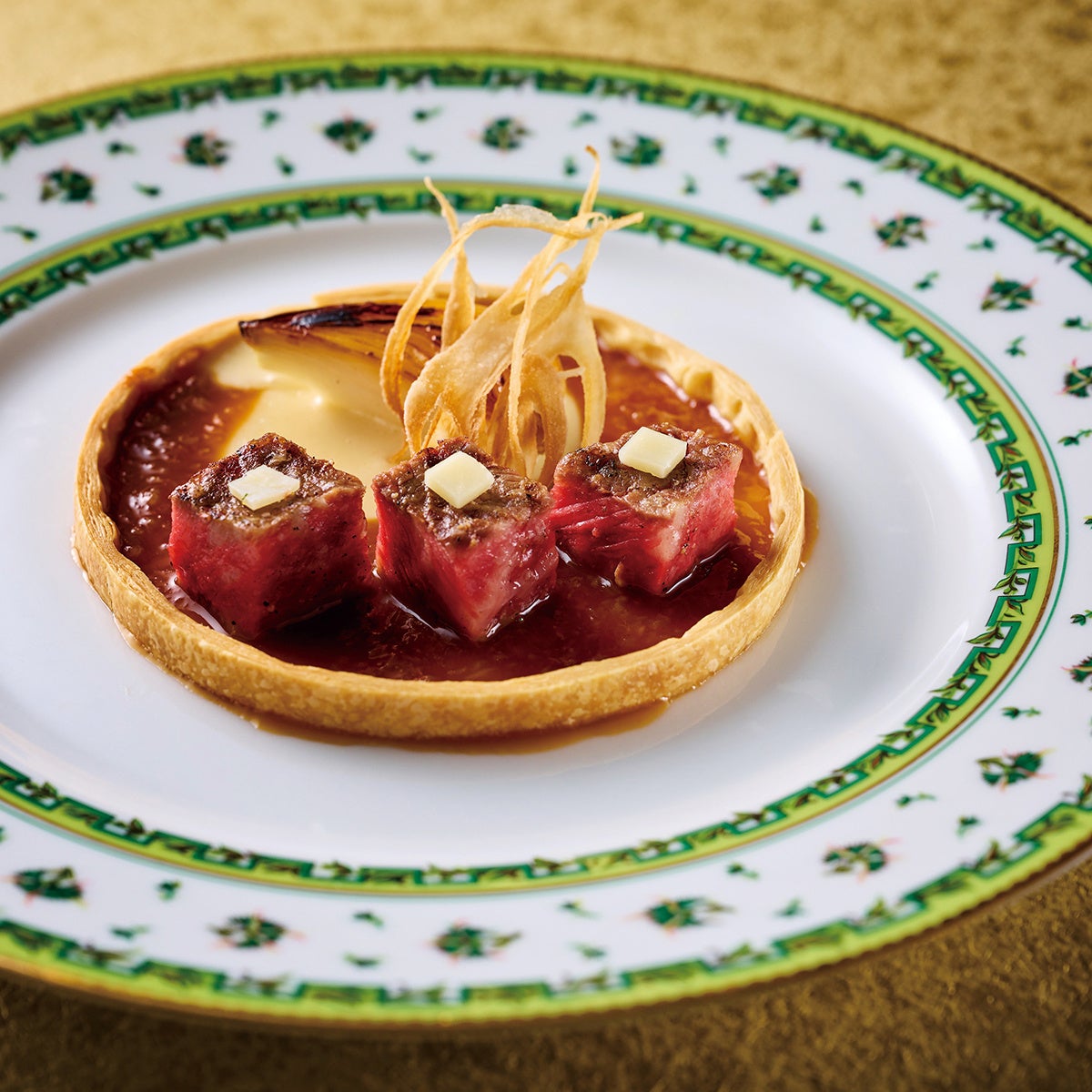 淡路牛と淡路玉ねぎのタルト