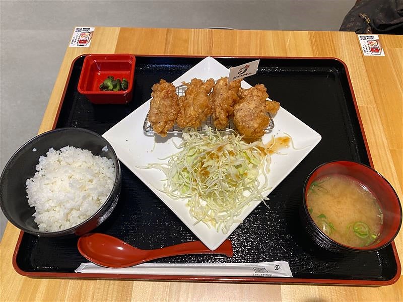 メトロ・エム高島平にオープンした「からあげ、定食、丼 がブリチキン。」に行ってみた!