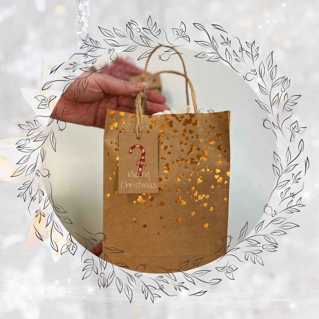 届いてすぐにプレゼントできるクリスマスラッピングでお届けします