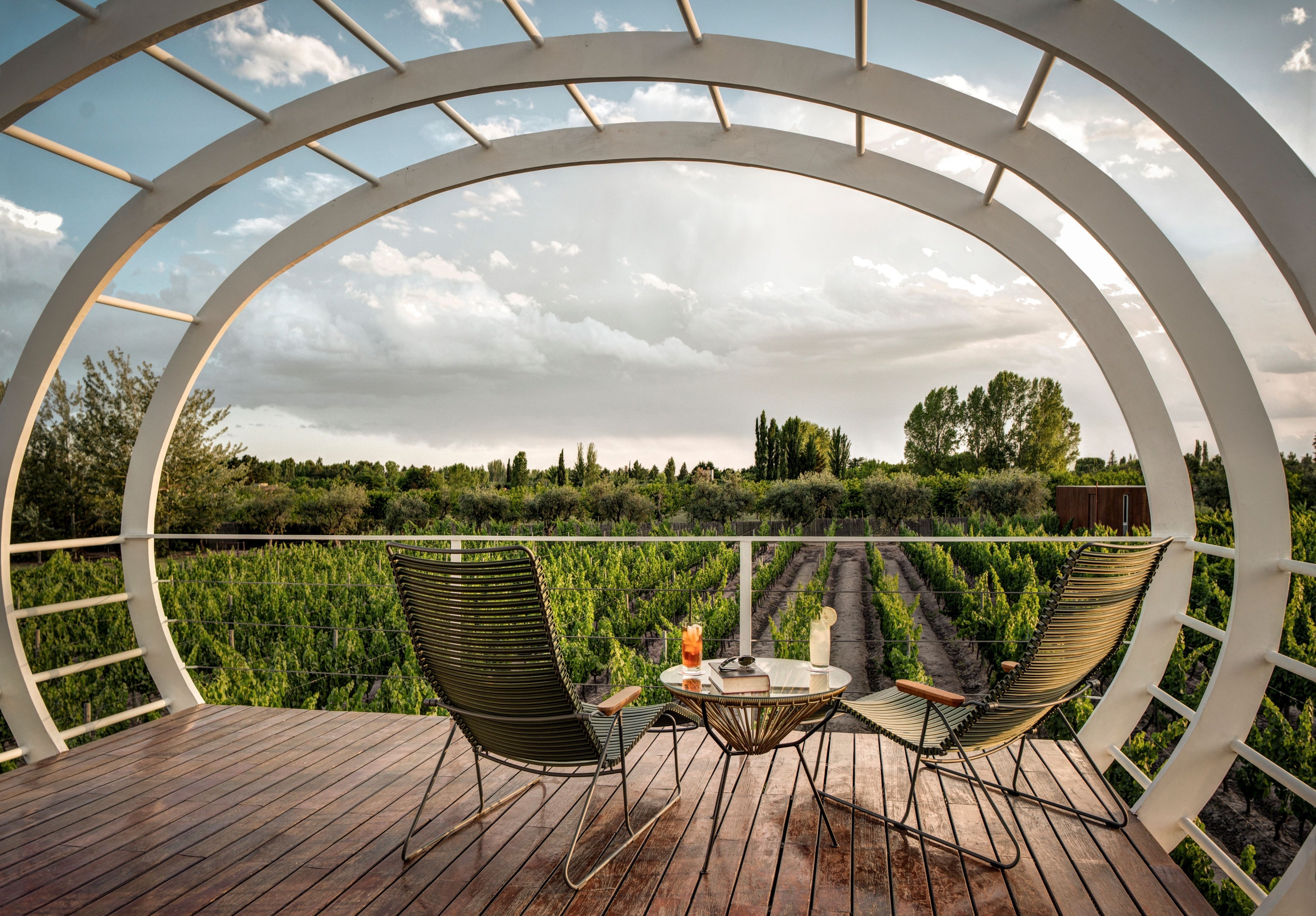 Entre Cielos Wine & Wellness