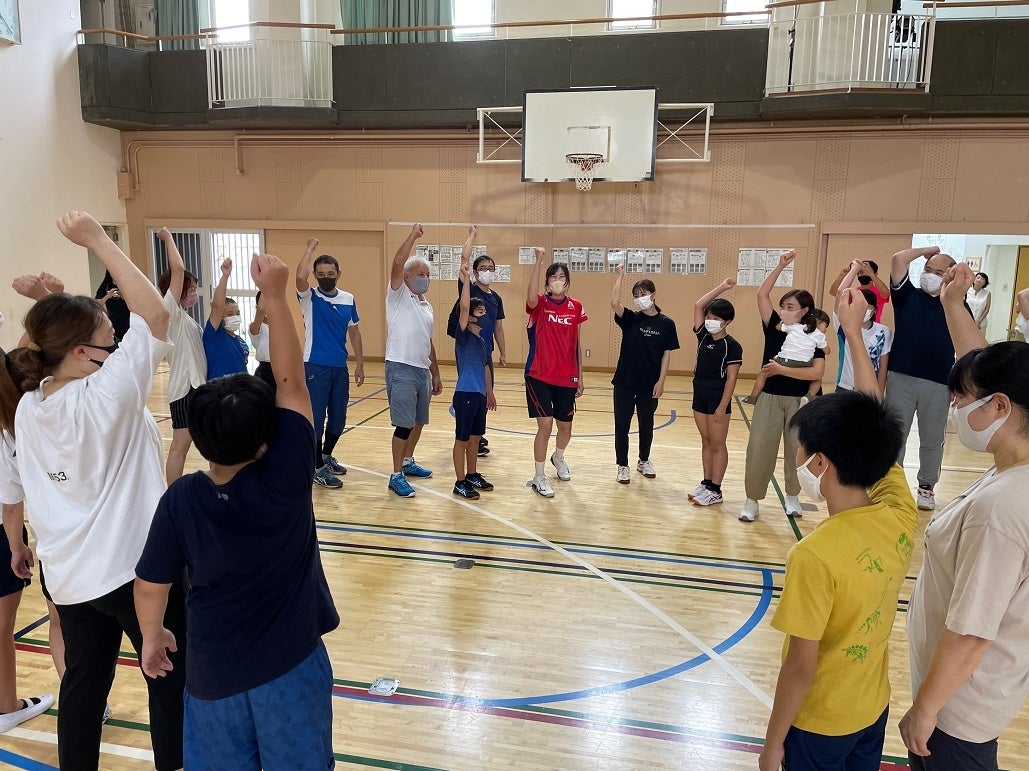 「GO ROCKETS」の掛け声から教室スタート