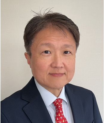 執行役員　法務本部長 Jun Ha （ジュン ハ）