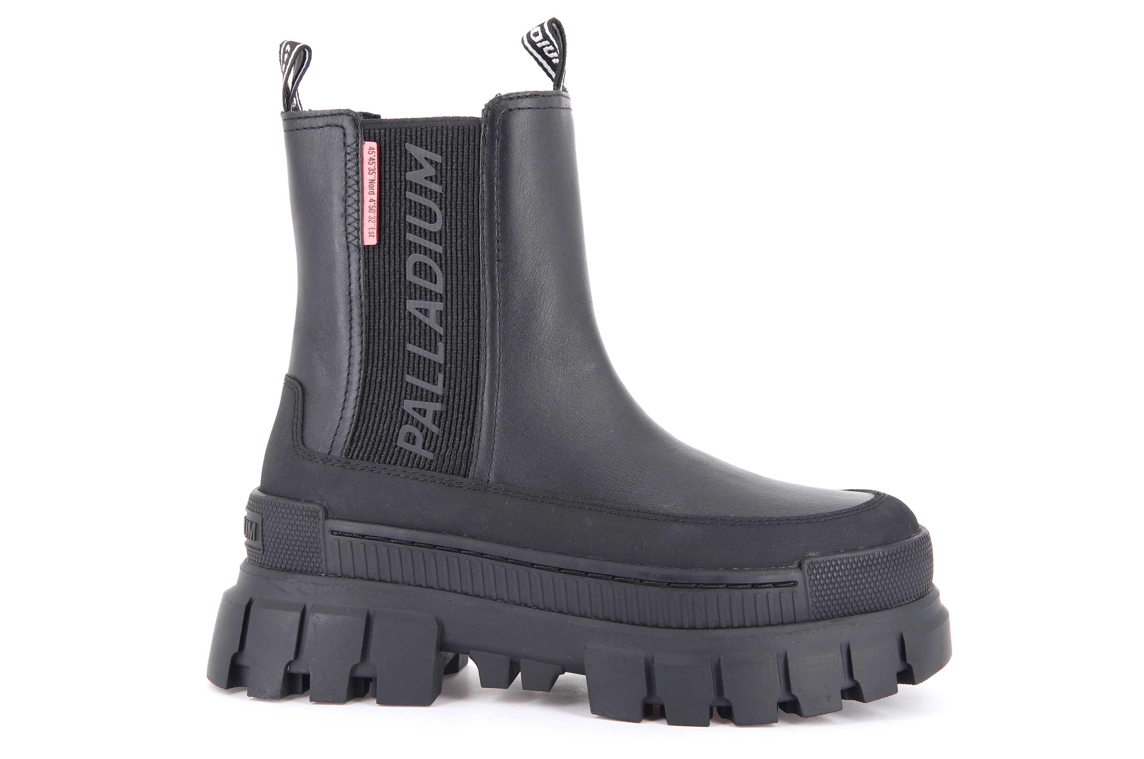 フランスのシューズブランド「パラディウム」が、トレンドを意識した