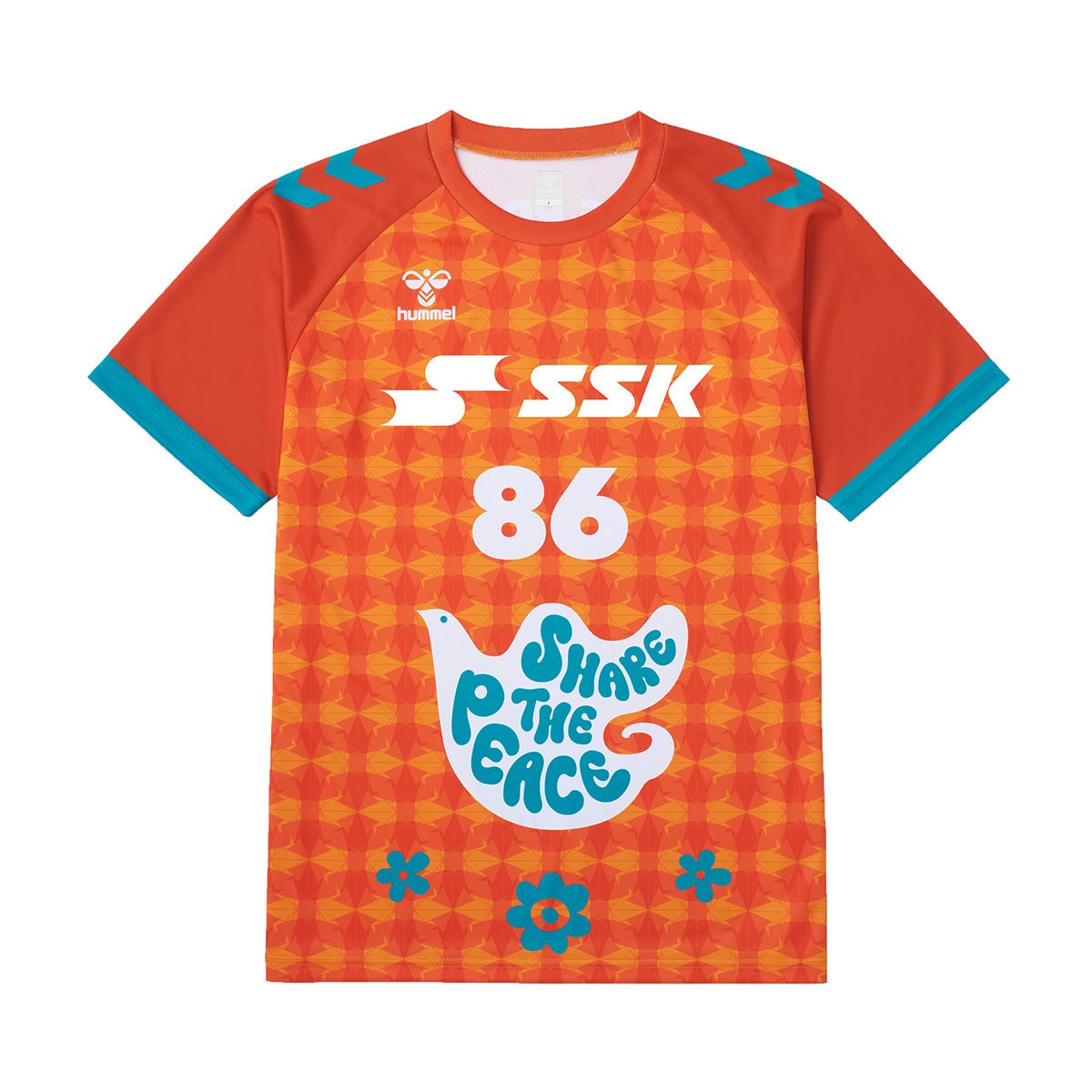 ヒュンメルがオリジナルピースシャツ10枚セットで平和学習に共同参加を