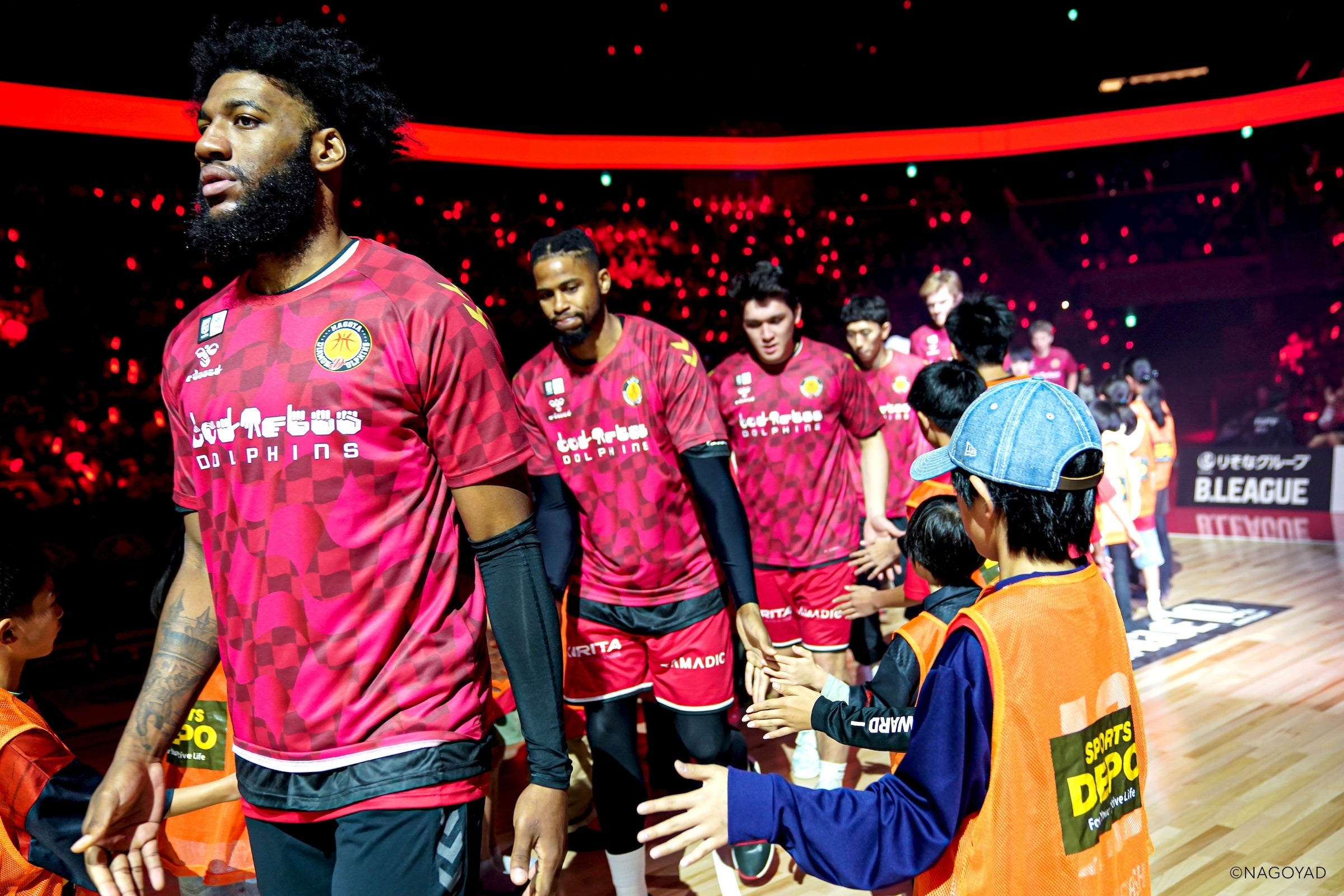 ヒュンメルが名古屋ダイヤモンドドルフィンズ手話シャツのオークション