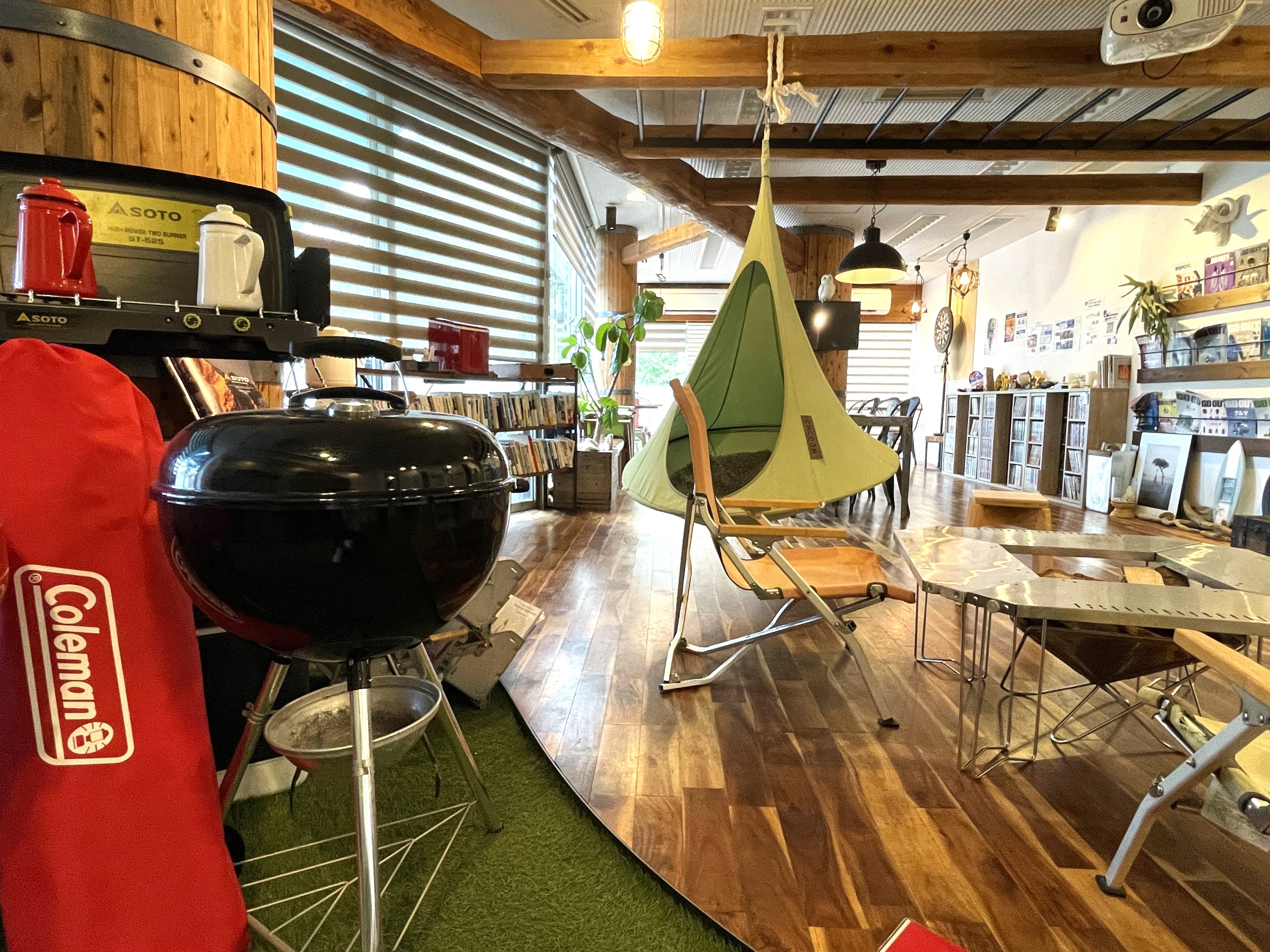 24時間使える共有リビングも人気。旅行者同士の交流も。