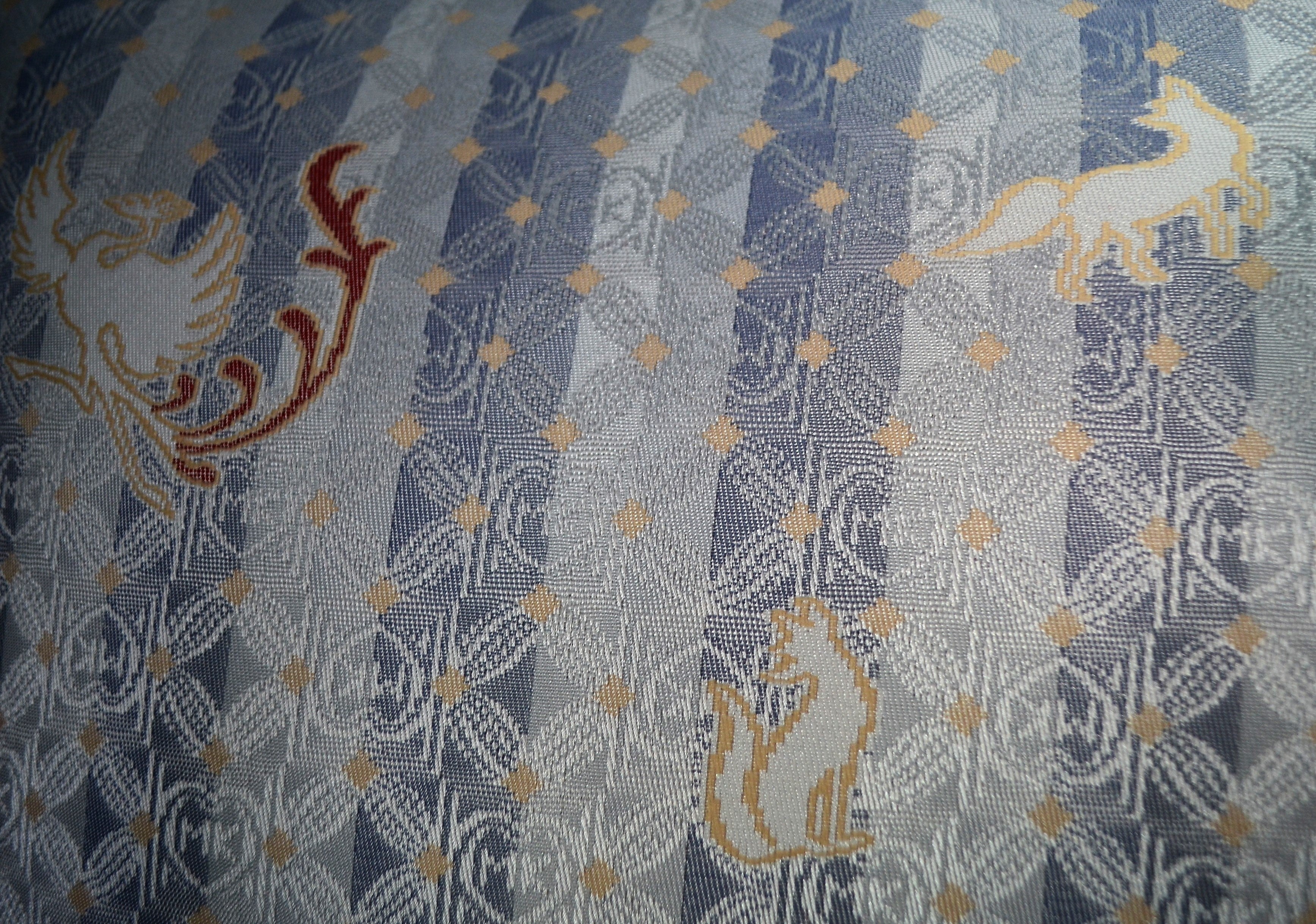 西陣織シートカバー・クッション（デザイン拡大）