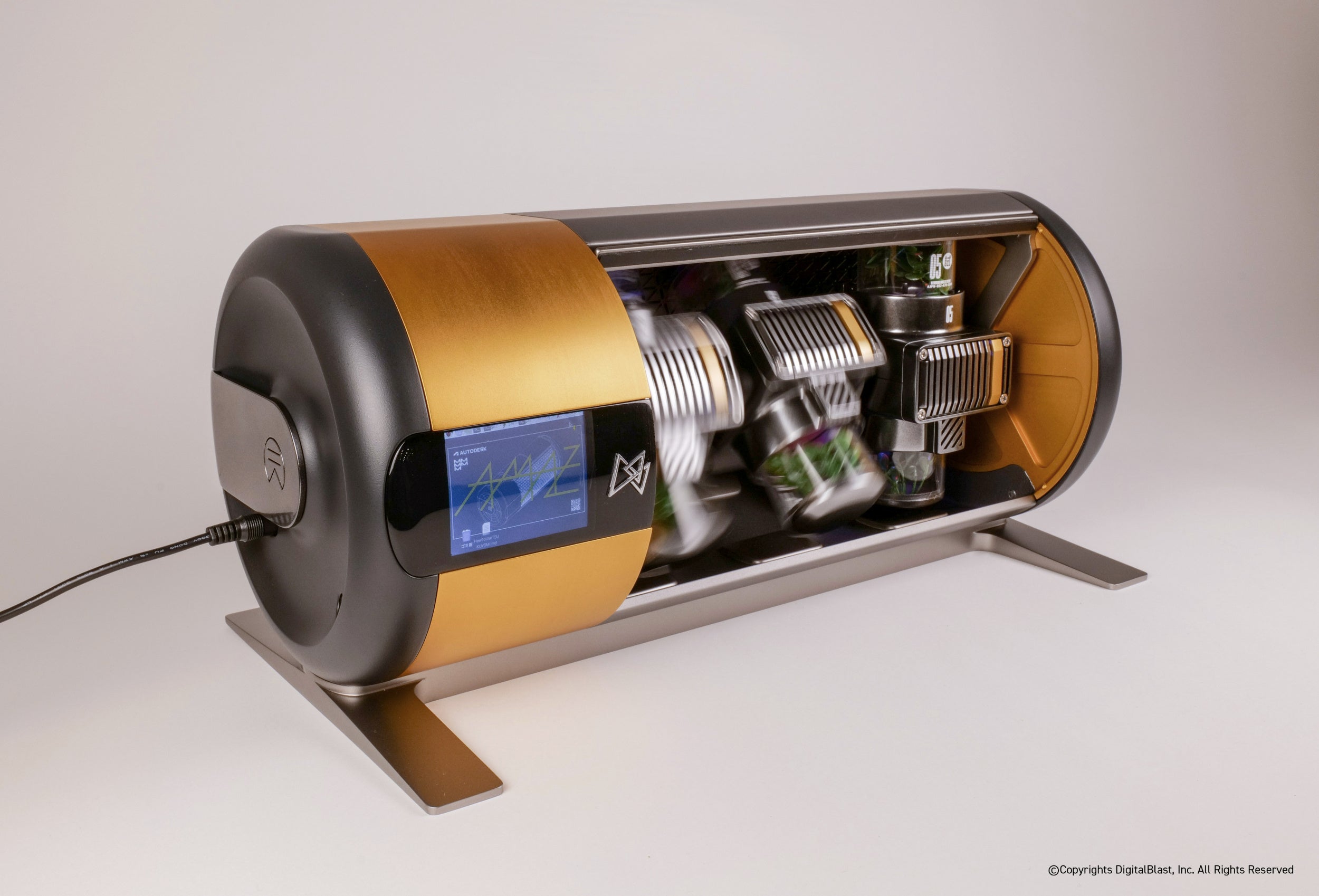 小型ライフサイエンス実験装置「AMAZ」の一部が回転している様子