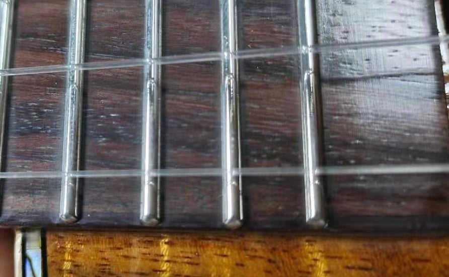 丁寧なフレット処理