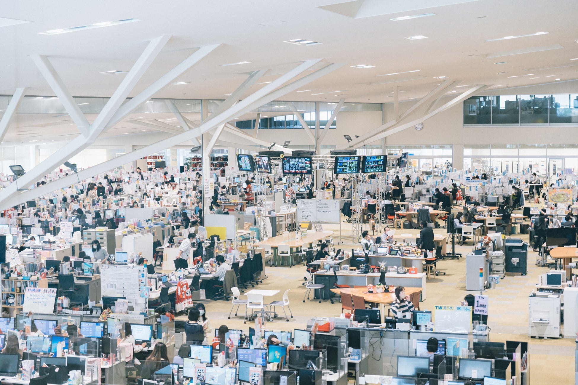 「つむぎ商館」