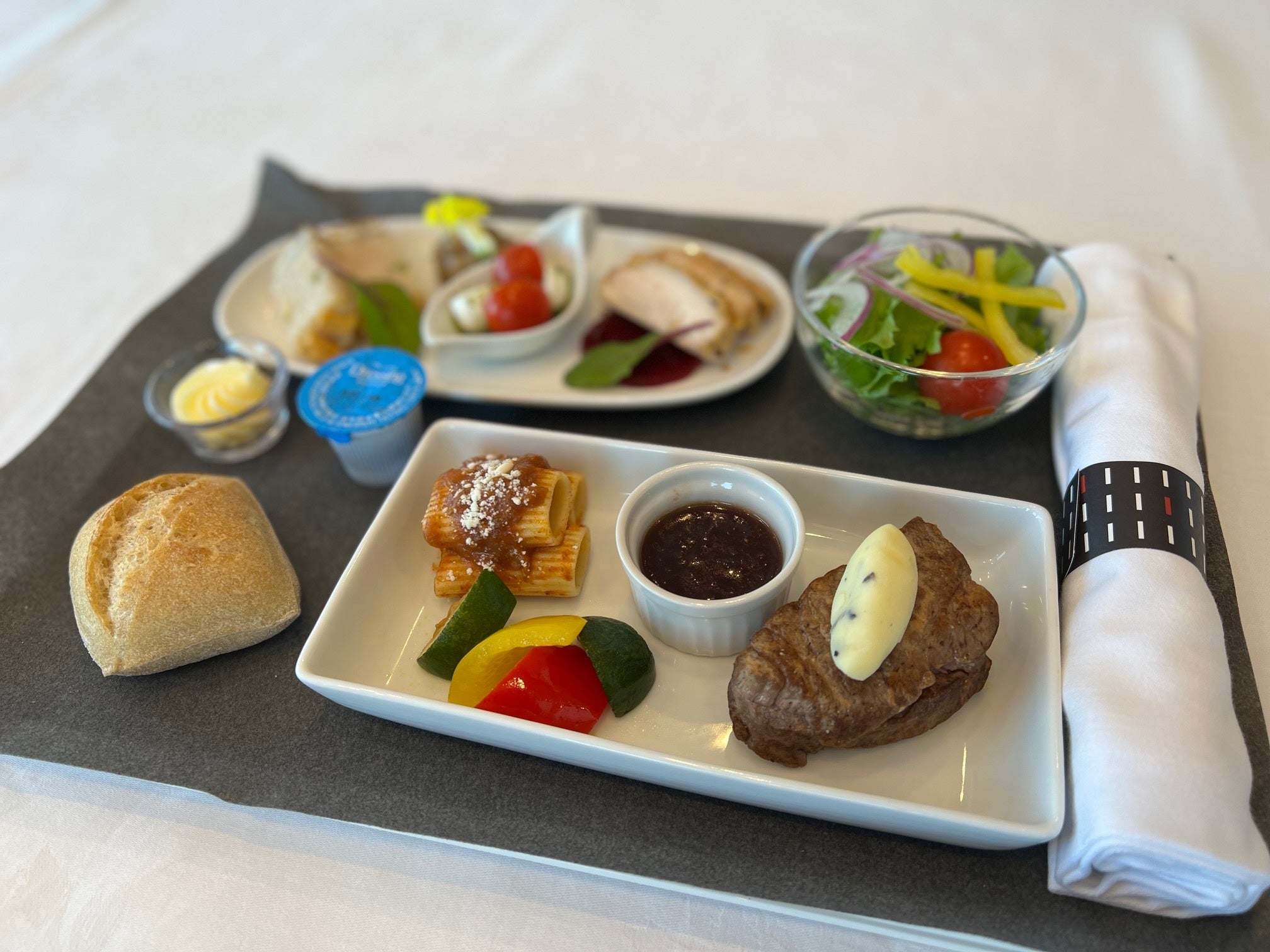 ビジネスクラス機内食