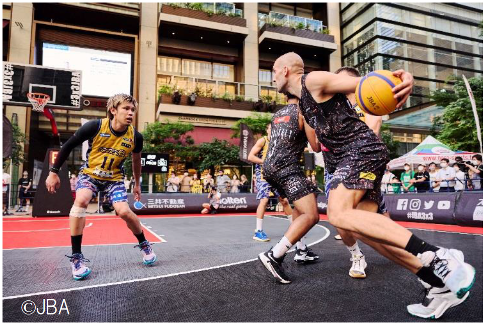  2022年7月30日（土）～31日（日）にコレド室町テラス（東京・中央区）で開催された「3x3 JAPAN TOUR 2022 EXTREME」での試合風景