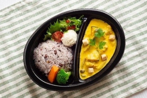 ②大豆ミートとかぼちゃのシチュー弁当