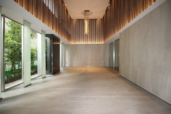 【パークホームズ初台　ザ レジデンス】  エントランスホール