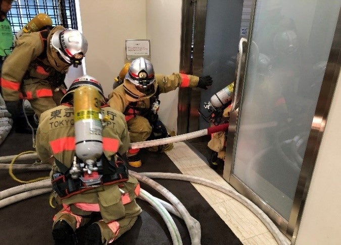 要救助者救出訓練(室外での検索)