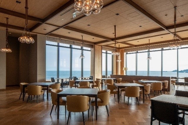提供する「オーシャンビューダイニング」