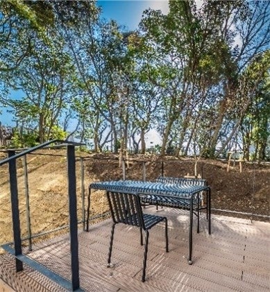 ピクニックテーブル