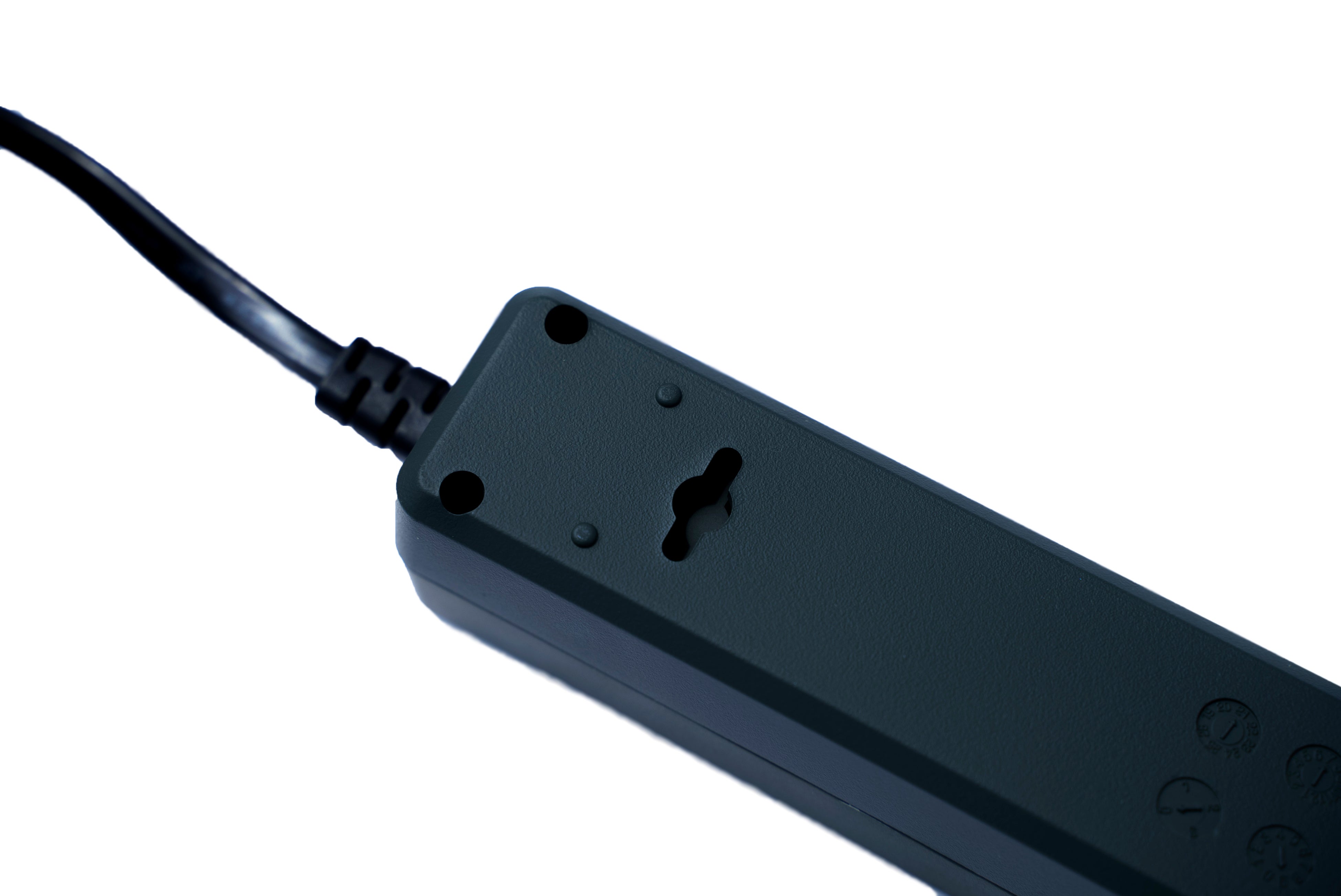 壁掛け用フック穴付き