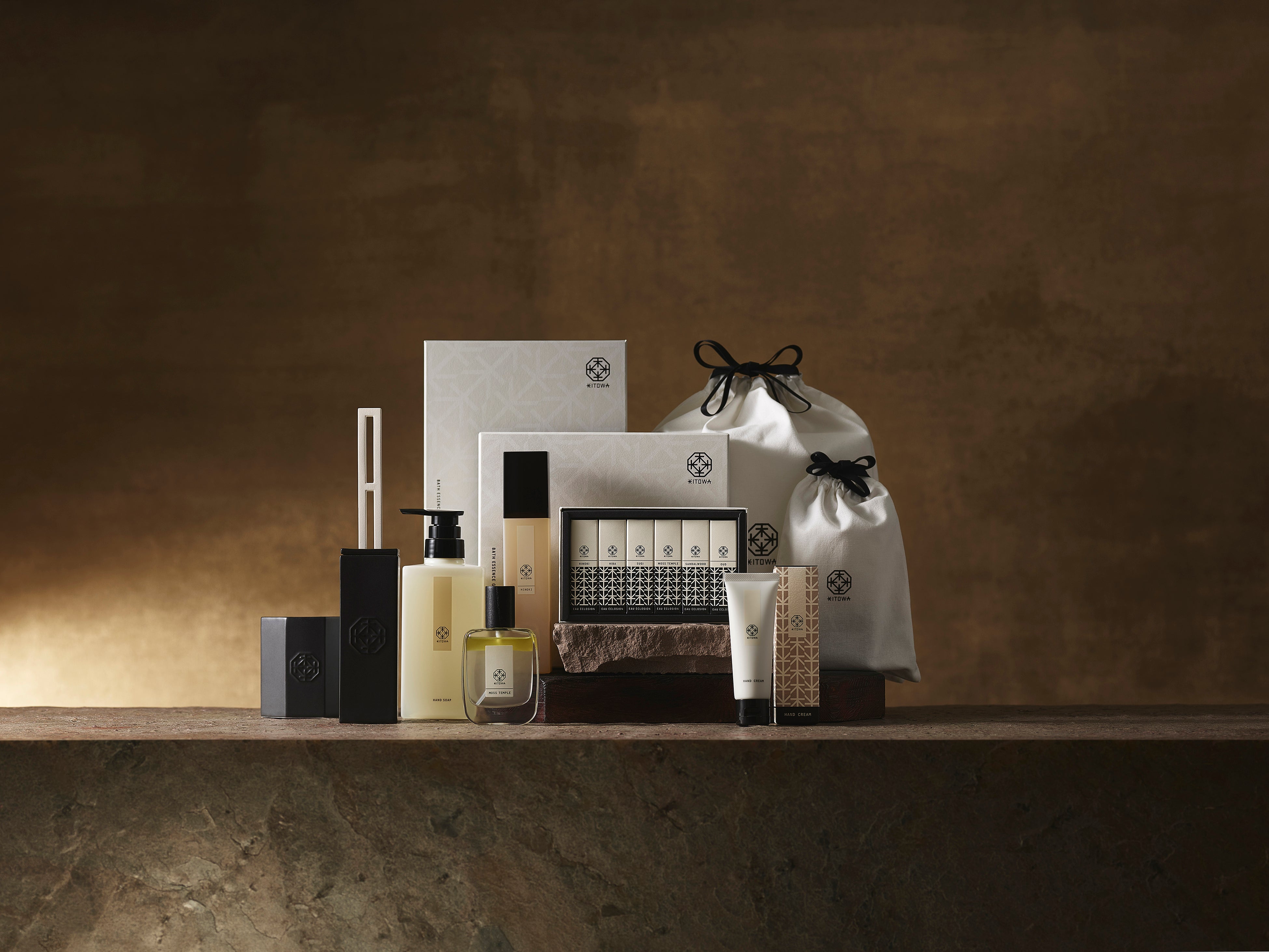 KITOWA】ブランドのアイコンアイテムを集めた新作ギフトセット