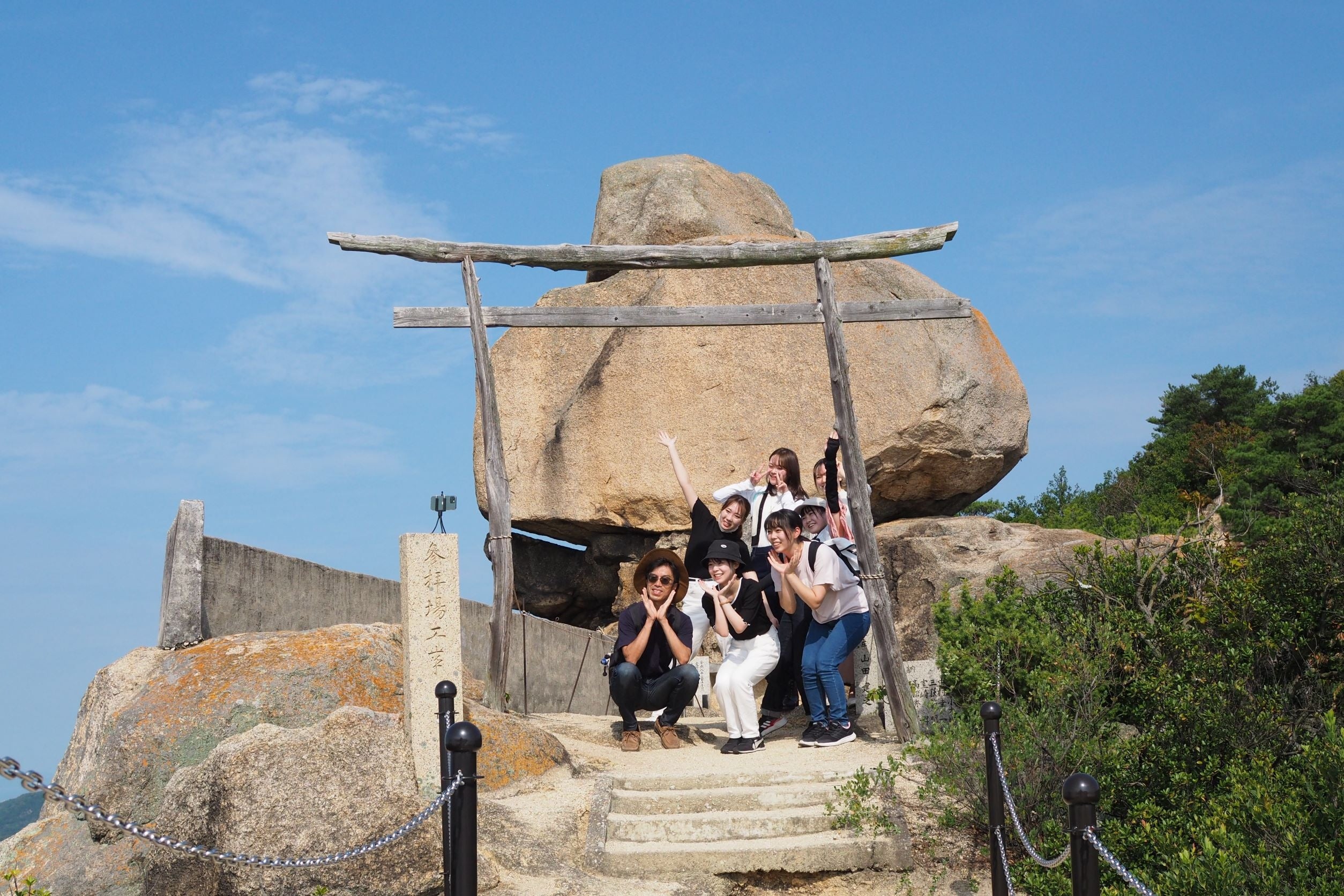 重岩（かさねいわ）で記念撮影