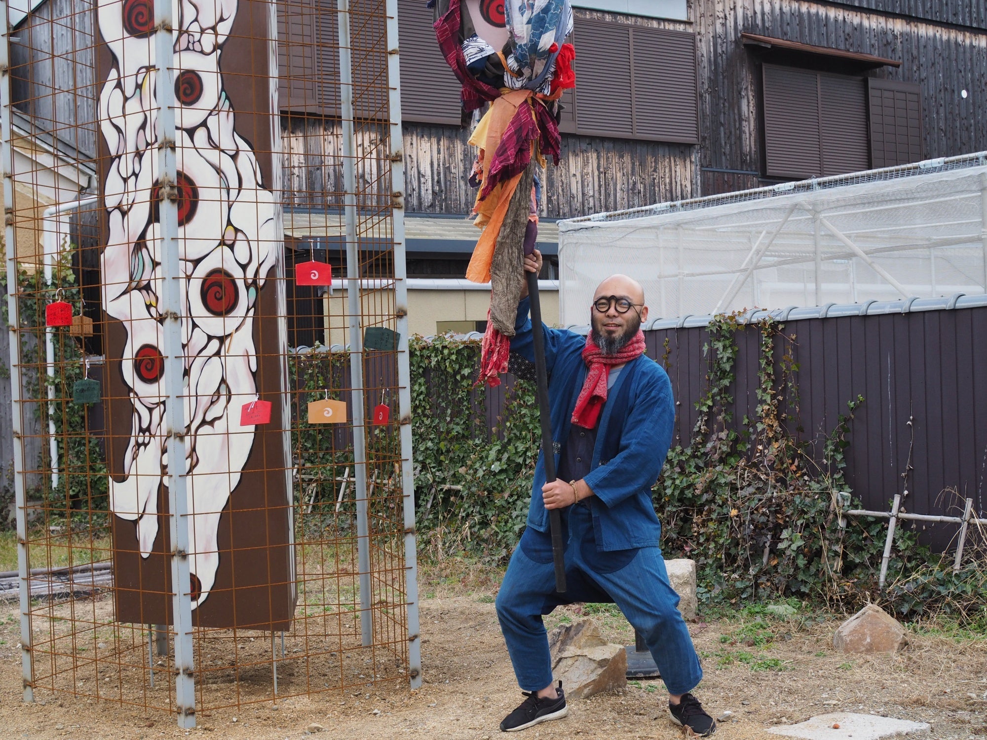 チョーケシは高さ4mの屋外妖怪アート。妖怪画家の柳生忠平が創作