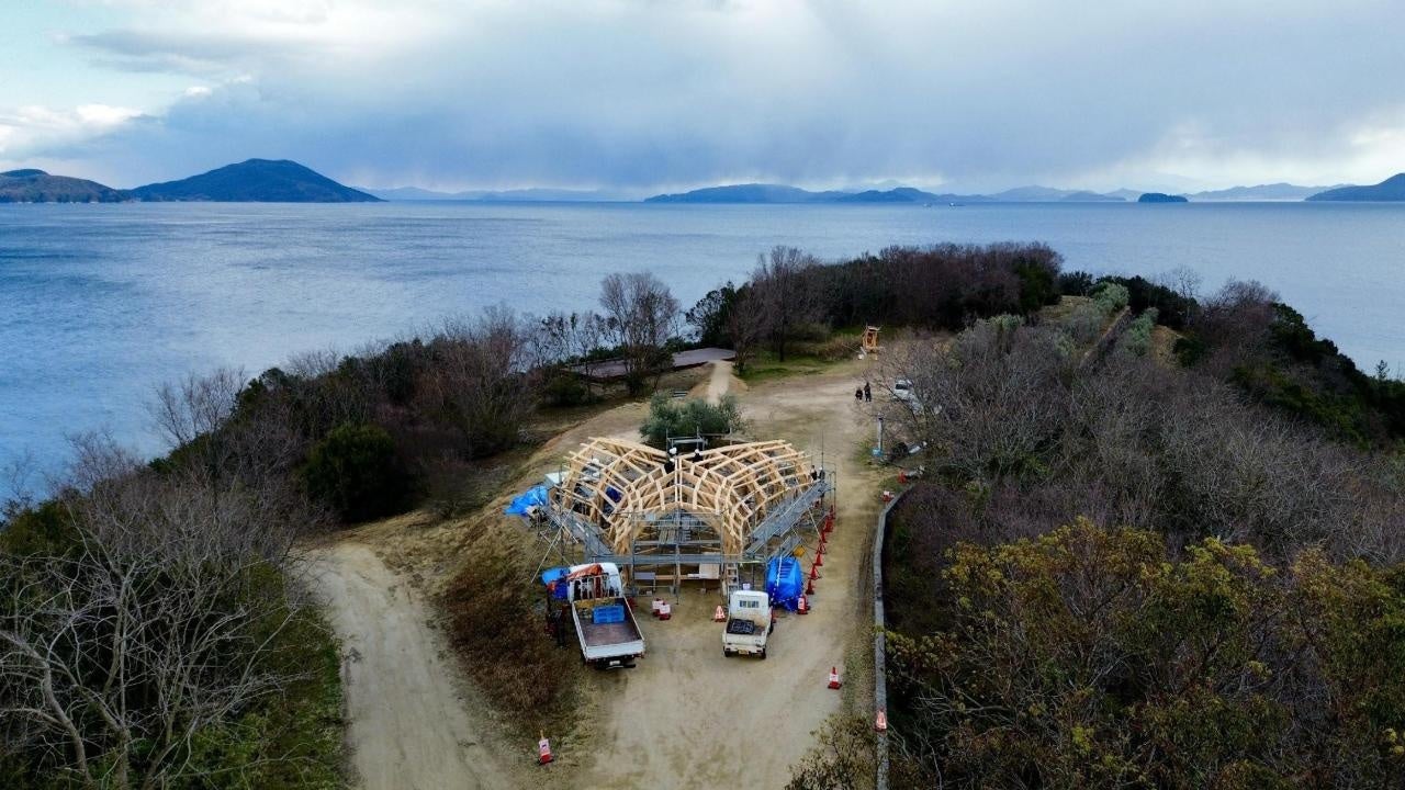 オリーヴの森　建設中の「The GATE LOUNGE」空撮　撮影：VUILD