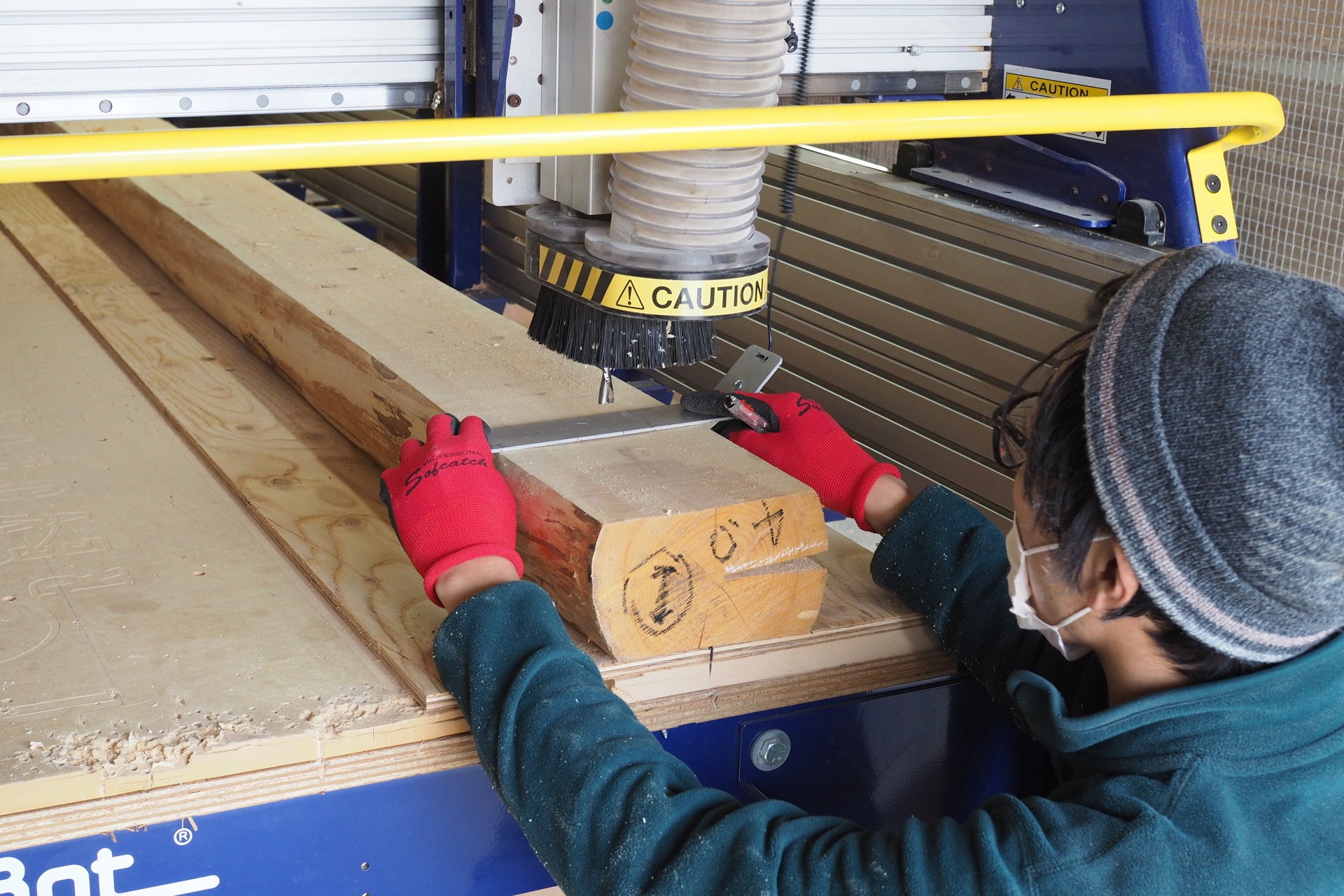 施主自らが木材を加工